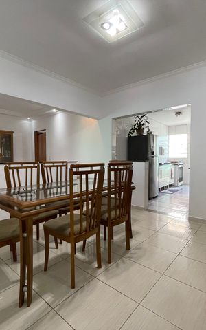 Casa à venda com 130m², 1 quarto e 3 vagas Casa à venda com 130m², 1 quarto e 3 vagasSala
