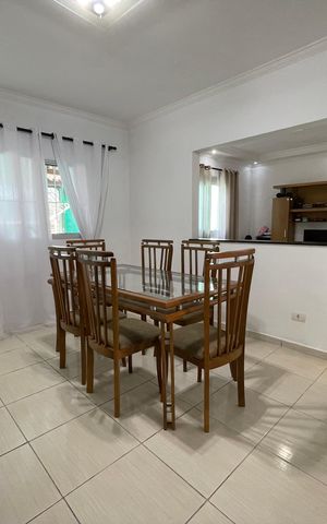 Casa à venda com 130m², 1 quarto e 3 vagas Casa à venda com 130m², 1 quarto e 3 vagasSala