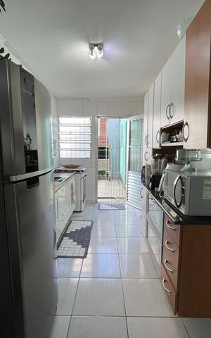 Casa à venda com 130m², 1 quarto e 3 vagas Casa à venda com 130m², 1 quarto e 3 vagasCozinha