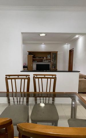 Casa à venda com 130m², 1 quarto e 3 vagas Casa à venda com 130m², 1 quarto e 3 vagasSala