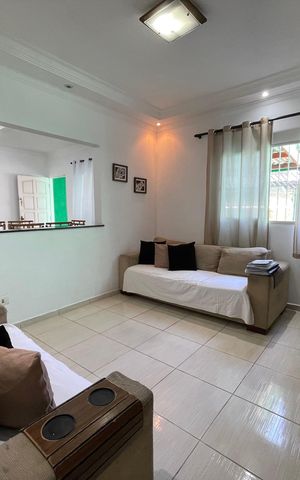 Casa à venda com 130m², 1 quarto e 3 vagas Casa à venda com 130m², 1 quarto e 3 vagasSala