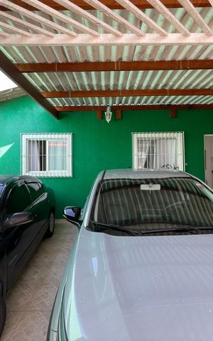 Casa à venda com 130m², 1 quarto e 3 vagas Casa à venda com 130m², 1 quarto e 3 vagasGaragem