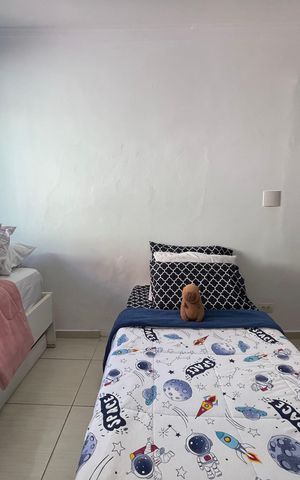 Casa à venda com 130m², 1 quarto e 3 vagas Casa à venda com 130m², 1 quarto e 3 vagasQuarto