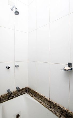 Apartamento à venda com 68m², 2 quartos e 1 vagaBanheiro 1