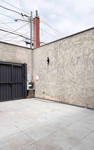 Casa à venda com 166m², 3 quartos e 3 vagasGaragem 