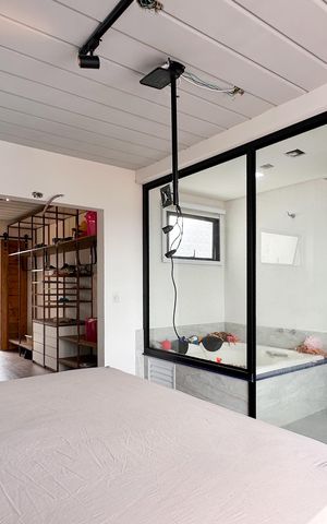 Casa à venda com 166m², 3 quartos e 3 vagasSuíte 2