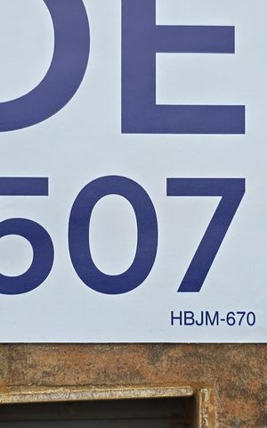 Casa à venda com 166m², 3 quartos e 3 vagasHBJM-670