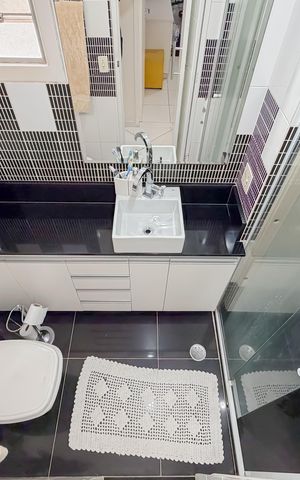 Apartamento à venda com 62m², 3 quartos e 1 vaga Apartamento à venda com 62m², 3 quartos e 1 vagaBanheiro Social