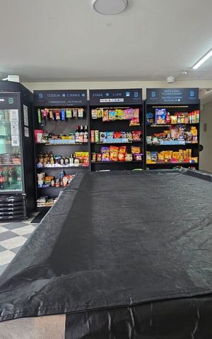 Apartamento para alugar com 60m², 2 quartos e 1 vaga Apartamento para alugar com 60m², 2 quartos e 1 vagaÁrea comum - Salão de jogos e mercadinho