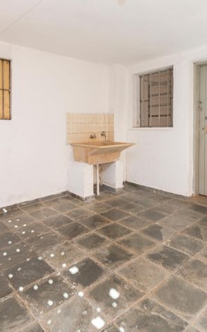 Casa à venda com 130m², 2 quartos e 2 vagas Casa à venda com 130m², 2 quartos e 2 vagasLavanderia