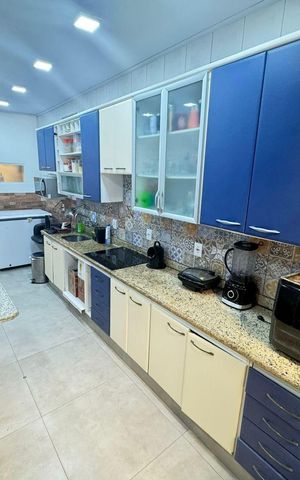 Casa à venda com 500m², 5 quartos e 3 vagas Casa à venda com 500m², 5 quartos e 3 vagasCozinha