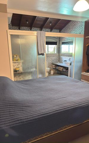 Casa à venda com 500m², 5 quartos e 3 vagas Casa à venda com 500m², 5 quartos e 3 vagasQuarto