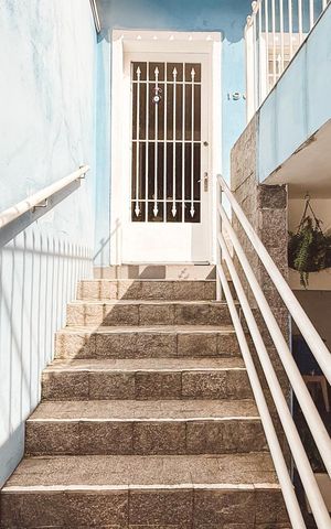 Casa à venda com 140m², 3 quartos e 1 vaga Casa à venda com 140m², 3 quartos e 1 vagaEntrada