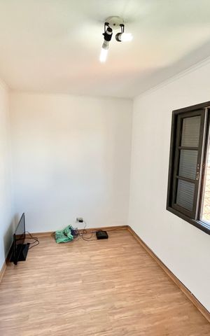 Casa à venda com 212m², 3 quartos e 4 vagas Casa à venda com 212m², 3 quartos e 4 vagasQuarto 1
