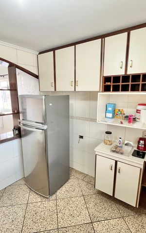 Casa à venda com 212m², 3 quartos e 4 vagas Casa à venda com 212m², 3 quartos e 4 vagasCozinha