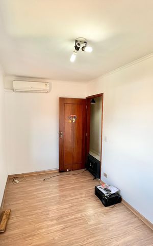 Casa à venda com 212m², 3 quartos e 4 vagas Casa à venda com 212m², 3 quartos e 4 vagasQuarto 1