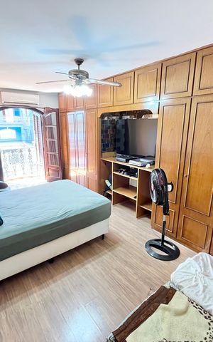 Casa à venda com 212m², 3 quartos e 4 vagas Casa à venda com 212m², 3 quartos e 4 vagasQuarto 2 - Suíte