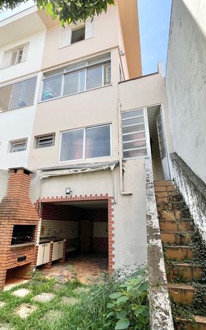 Casa à venda com 212m², 3 quartos e 4 vagas Casa à venda com 212m², 3 quartos e 4 vagasChurrasqueira
