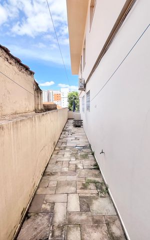 Casa à venda com 212m², 3 quartos e 4 vagas Casa à venda com 212m², 3 quartos e 4 vagasCorredor