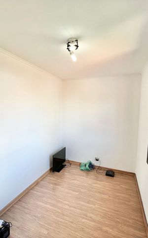 Casa à venda com 212m², 3 quartos e 4 vagas Casa à venda com 212m², 3 quartos e 4 vagasQuarto 1