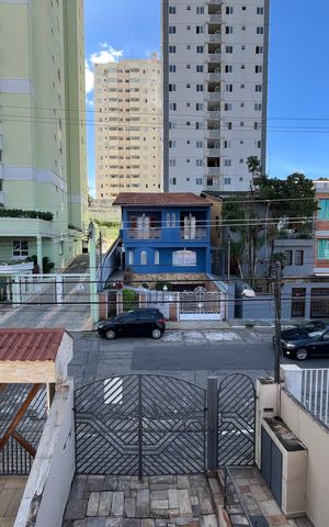 Casa à venda com 212m², 3 quartos e 4 vagas Casa à venda com 212m², 3 quartos e 4 vagasQuarto 2 - Suíte Varanda