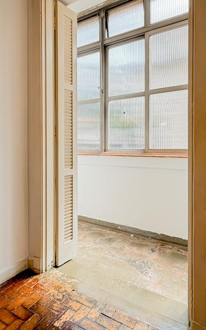 Apartamento à venda com 74m², 2 quartos e 1 vaga Apartamento à venda com 74m², 2 quartos e 1 vagaQuarto 2 - Varanda