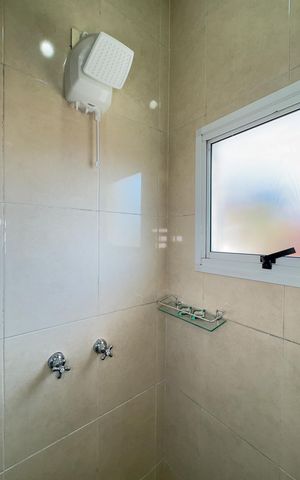Casa à venda com 305m², 4 quartos e 2 vagasBanheiro da Suíte