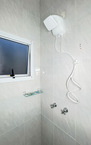 Casa à venda com 305m², 4 quartos e 2 vagasBanheiro