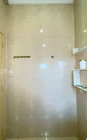 Casa à venda com 305m², 4 quartos e 2 vagasBanheiro da Suíte