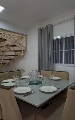 Casa à venda com 305m², 4 quartos e 2 vagasSala de Jantar