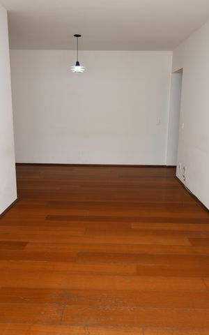 Apartamento à venda com 78m², 2 quartos e 1 vagaSala