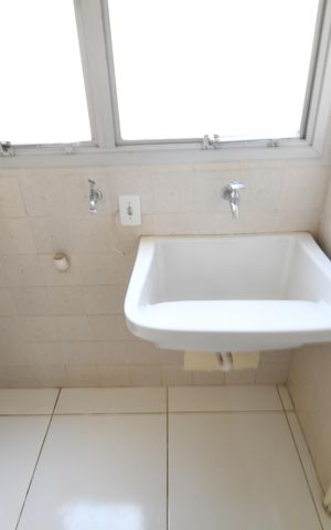 Apartamento à venda com 78m², 2 quartos e 1 vagaÁrea de Serviço
