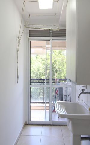 Apartamento à venda com 70m², 2 quartos e 1 vagaÁrea de Serviço