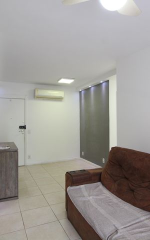 Apartamento à venda com 70m², 2 quartos e 1 vagaSala