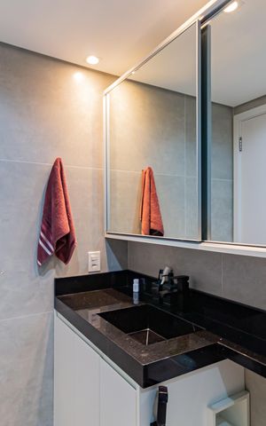 Apartamento à venda com 84m², 2 quartos e 2 vagas Apartamento à venda com 84m², 2 quartos e 2 vagasBanheiro