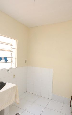Casa à venda com 160m², 4 quartos e 2 vagas Casa à venda com 160m², 4 quartos e 2 vagasÁrea de Serviço