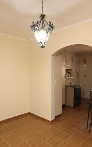 Casa à venda com 160m², 4 quartos e 2 vagas Casa à venda com 160m², 4 quartos e 2 vagasSala de Jantar