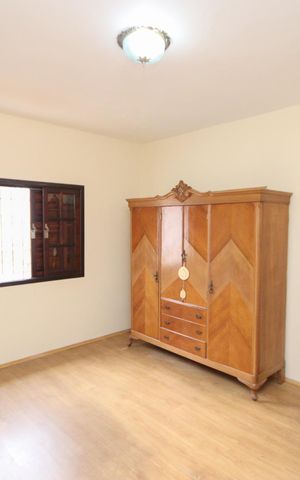Casa à venda com 160m², 4 quartos e 2 vagas Casa à venda com 160m², 4 quartos e 2 vagasQuarto 2