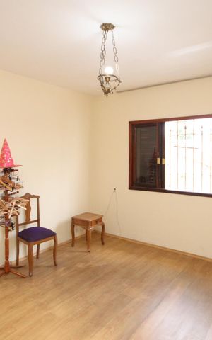 Casa à venda com 160m², 4 quartos e 2 vagas Casa à venda com 160m², 4 quartos e 2 vagasQuarto 4