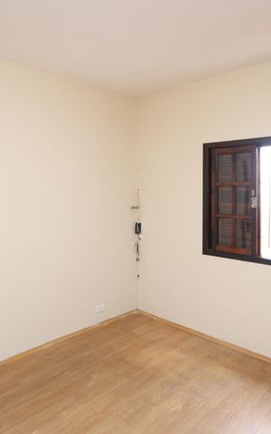 Casa à venda com 160m², 4 quartos e 2 vagas Casa à venda com 160m², 4 quartos e 2 vagasQuarto 2