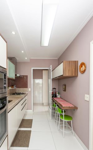 Apartamento à venda com 132m², 3 quartos e 2 vagasCozinha