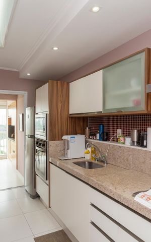 Apartamento à venda com 132m², 3 quartos e 2 vagasCozinha