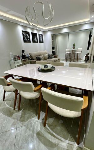 Apartamento à venda com 69m², 2 quartos e 2 vagas Apartamento à venda com 69m², 2 quartos e 2 vagasSala de jantar