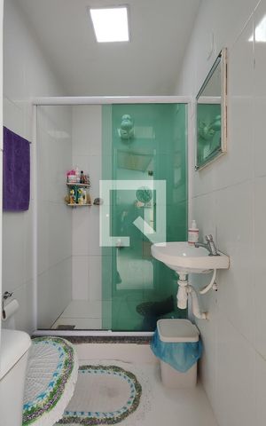 Casa à venda com 90m², 2 quartos e 1 vaga Casa à venda com 90m², 2 quartos e 1 vagaBanheiro