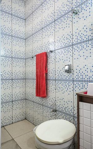 Casa à venda com 150m², 3 quartos e 3 vagasBanheiro da Suíte