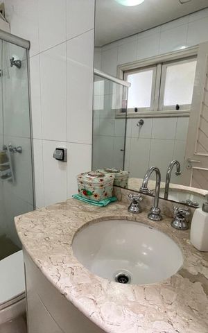 Casa à venda com 227m², 4 quartos e 3 vagas