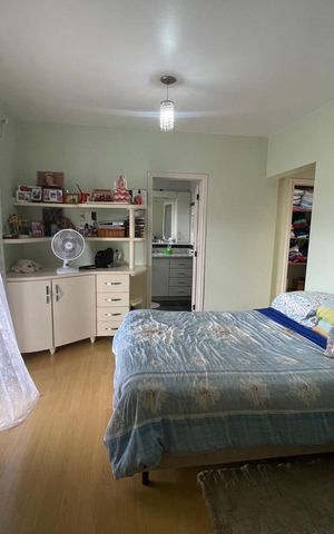 Casa à venda com 227m², 4 quartos e 3 vagas