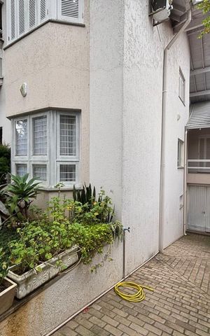 Casa à venda com 227m², 4 quartos e 3 vagas