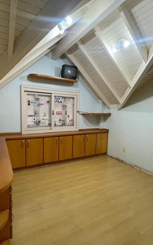 Casa à venda com 227m², 4 quartos e 3 vagas