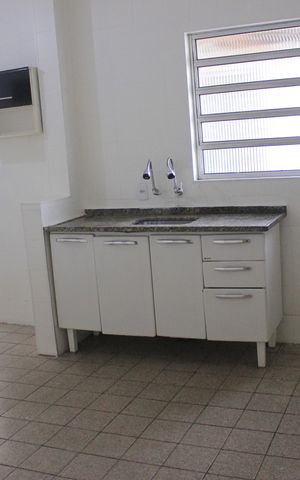 Casa à venda com 190m², 3 quartos e 2 vagasCozinha 